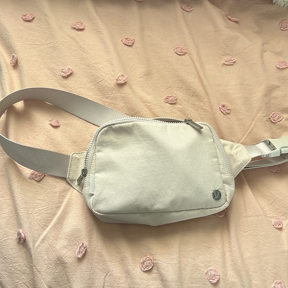 LuluLemon belt bag